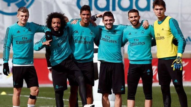 A sus 17 años, Adrián Rodríguez ya ha entrenado varias veces con el primer equipo del Real Madrid A sus 17 años, Adrián Rodríguez ya ha entrenado varias veces con el primer equipo del Real Madrid