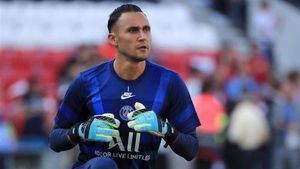 Keylor Navas entrenando con el PSG Keylor Navas entrenando con el PSG