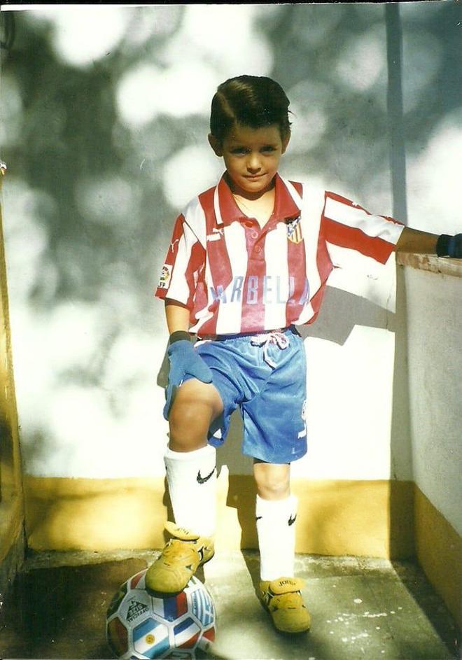 Morata empezó en la cantera rojiblanca hasta que llegó a cadete que se marchó al Getafe durante un año hasta que recaló en el juvenil del Real Madrid