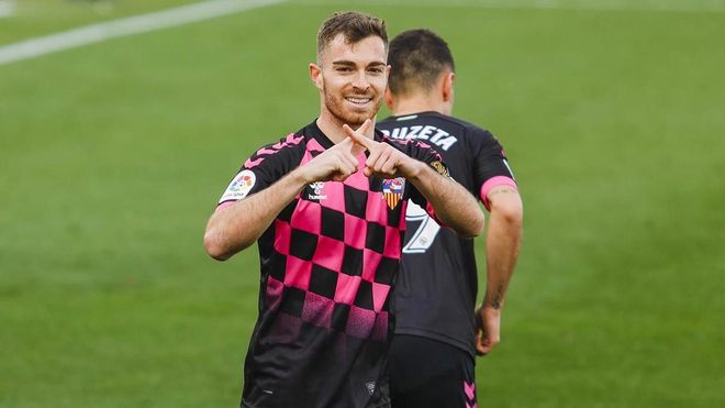 Juan Hernández, el hombre gol del Sabadell Juan Hernández, el hombre gol del Sabadell