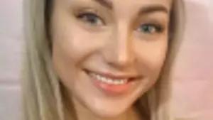 Esta modelo rusa llamó psicópata a Putin, y termina muerta dentro de una maleta