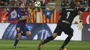 Jordi Alba, ante Iraizoz, que evitó un resultado mas abultado con sus intervenciones Jordi Alba, ante Iraizoz, que evitó un resultado mas abultado con sus intervenciones
