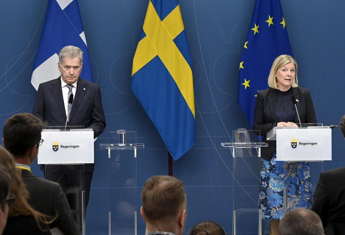 La primera ministra sueca, Magdalena Andersson, y el presidente de Finlandia, Sauli Niinisto, durante la visita de este último a Estocolmo