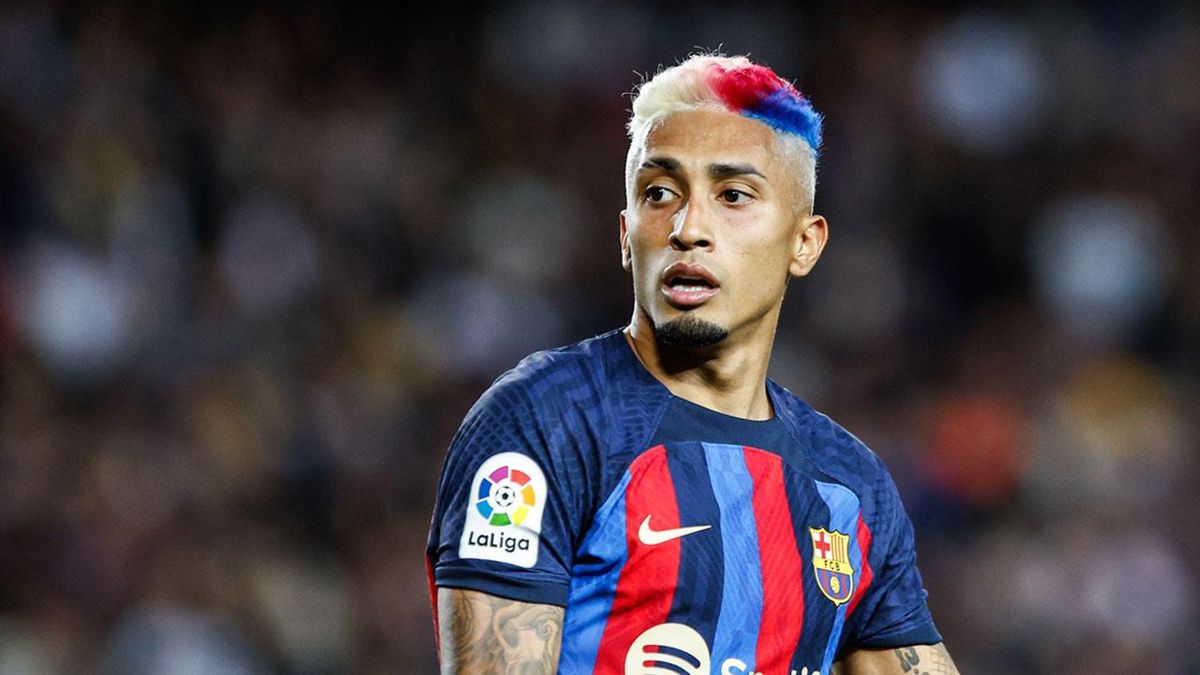 ديكو: لن يتم بيع رافينيا من برشلونة إلا إذا كان ضروريًا