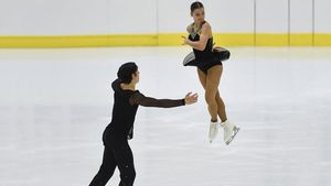 Dorota Broda y Pedro Betegón durante una actuación Dorota Broda y Pedro Betegón durante una actuación