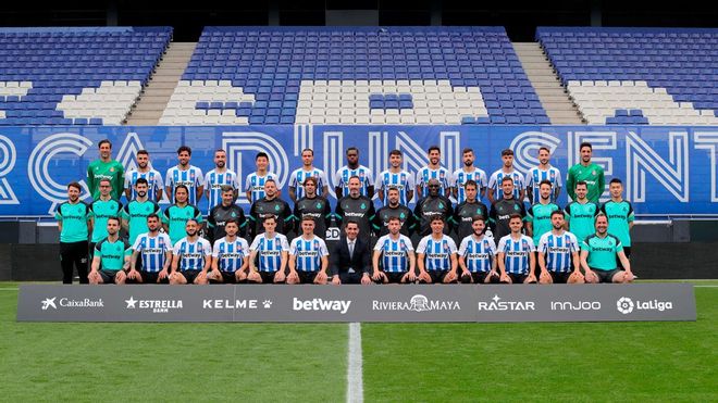 El Espanyol se hace la foto oficial tras ascender a Primera El Espanyol se hace la foto oficial tras ascender a Primera