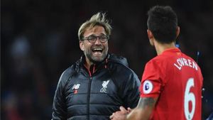 Klopp y Lovren tras un partido de Premier League Klopp y Lovren tras un partido de Premier League