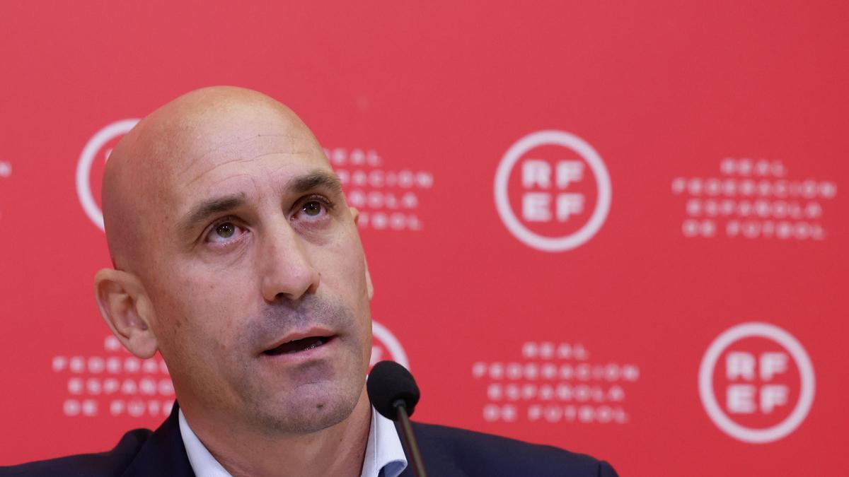 Rubiales anuncia que si España se clasifica para la Eurocopa, jugará un partido en Andorra