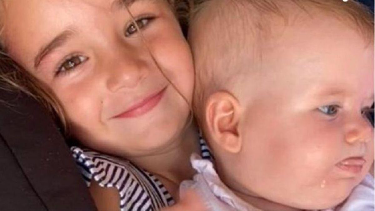 Nuevo vídeo de Anna y Olivia, las niñas desaparecidas en Tenerife. Nuevo vídeo de Anna y Olivia, las niñas desaparecidas en Tenerife.