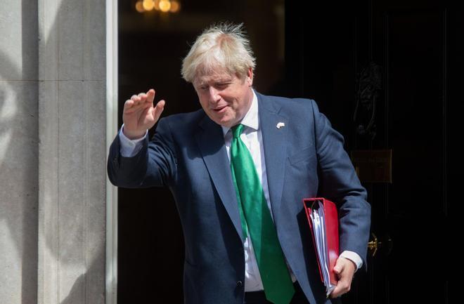 Johnson: «Dejaré Downing Street con la cabeza alta»