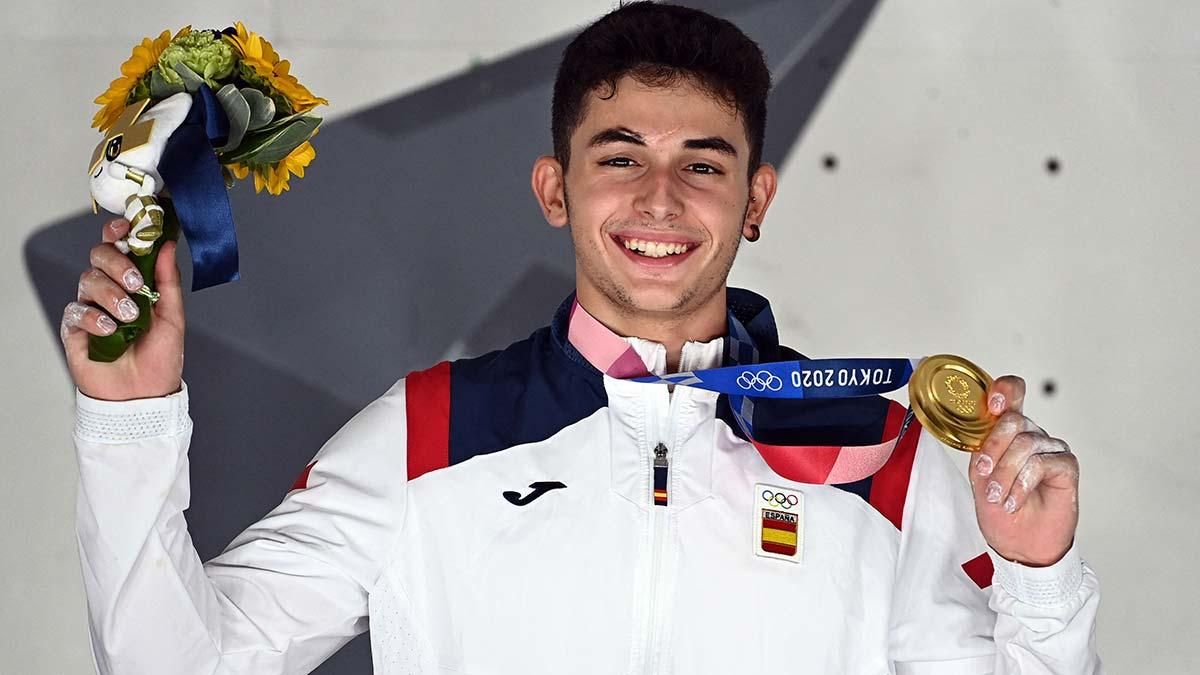 Alberto Ginés, oro en escalada deportiva Alberto Ginés, oro en escalada deportiva