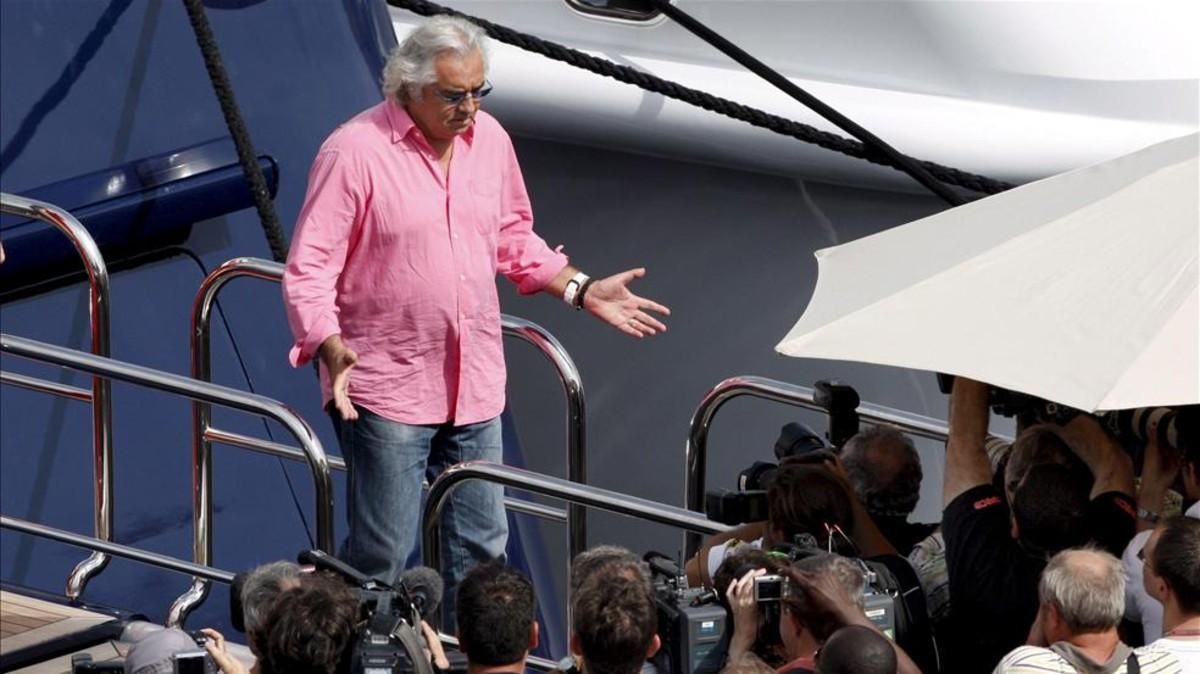 Briatore, en la pasarela del yate Force Blue Briatore, en la pasarela del yate Force Blue
