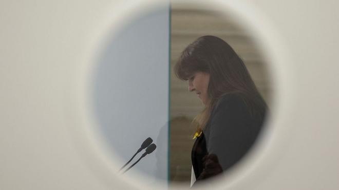 Laura Borràs se sentará en el banquillo de los acusados por prevaricación y falsedad