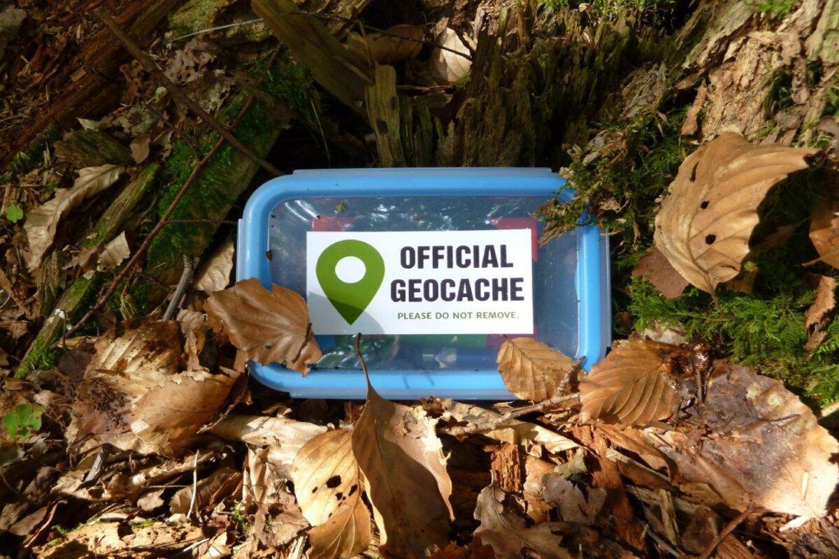 Qué es el 'geocaching' y por qué se ha puesto de moda en tu ciudad