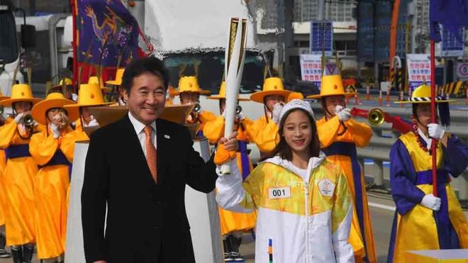 La llama olímpica ya está en Corea del Sur La llama olímpica ya está en Corea del Sur