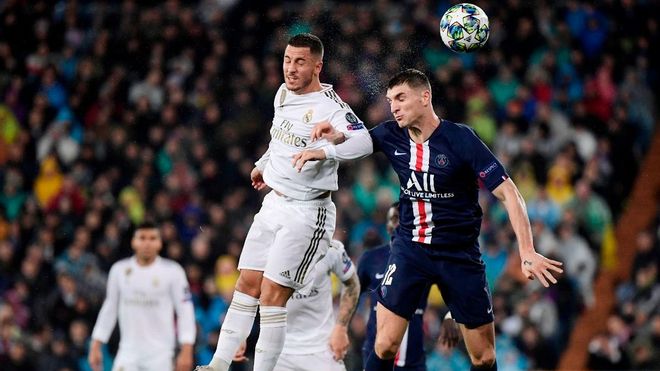 Meunier y Hazard, en una acción del Real Madrid-PSG Meunier y Hazard, en una acción del Real Madrid-PSG