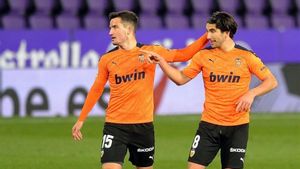 Guillamón y Soler en el partido ante el Valladolid. Guillamón y Soler en el partido ante el Valladolid.