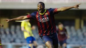 Adama celebra su doblete contra el Arsenal en los cuartos de la Youth League