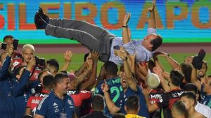 Los jugadores del Flamengo mantean a su técnico Rogerio Ceni Los jugadores del Flamengo mantean a su técnico Rogerio Ceni