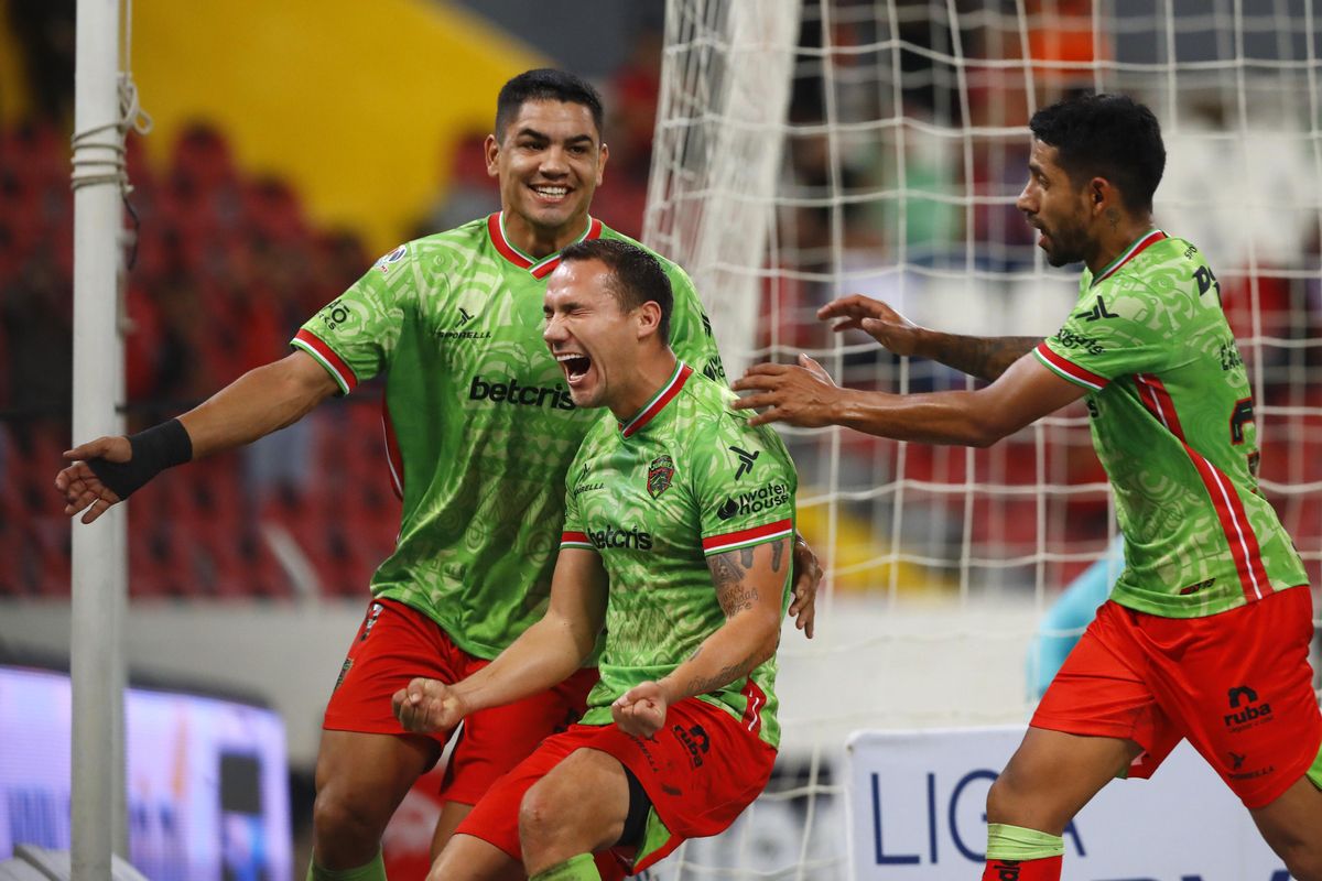 Fútbol, torneo Apertura en México Juárez vence al campeón Atlas en el