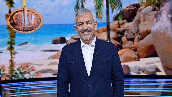 Carlos Sobera en el plató de Supervivientes: Tierra de nadie Carlos Sobera en el plató de Supervivientes: Tierra de nadie