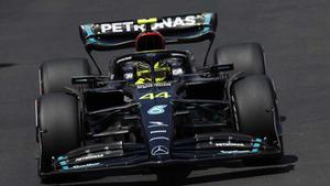Hamilton, en Mónaco con el nuevo Mercedes W14 B