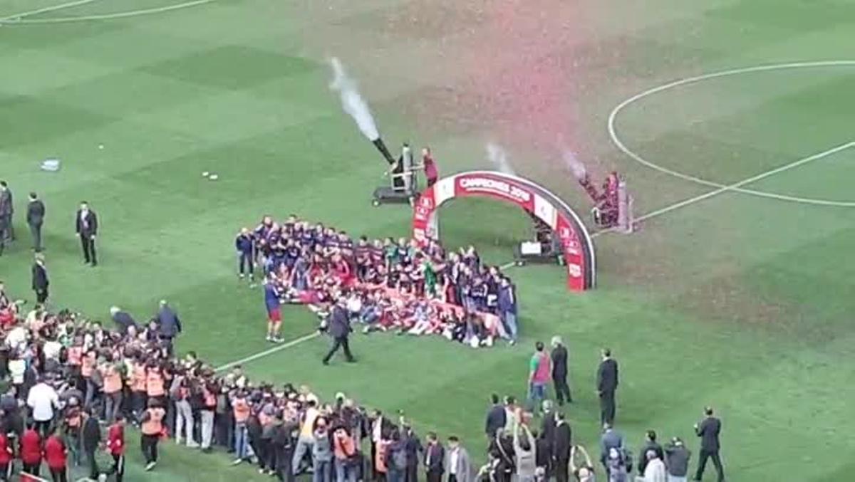 El Barça levantó la Copa del Rey en el Vicente Calderón