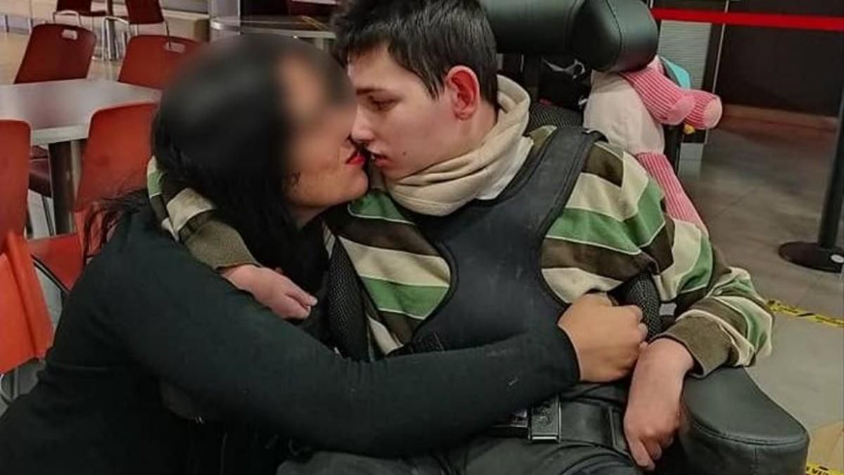 Macarena y Antonio David en una foto compartida en redes sociales Macarena y Antonio David en una foto compartida en redes sociales