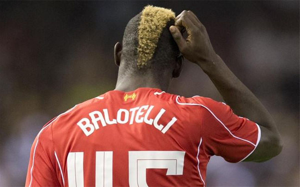 Balotelli es más conocido por polémicas que por su rendimiento en el campo Balotelli es más conocido por polémicas que por su rendimiento en el campo