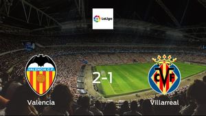 Valencia take all 3 points, after 2-1 victory against Villarreal Valencia take all 3 points, after 2-1 victory against Villarreal