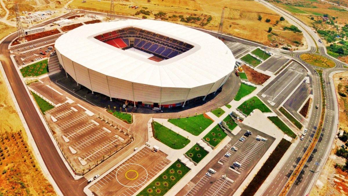 Mersin Arena: El único estadio construido por Limak Construction