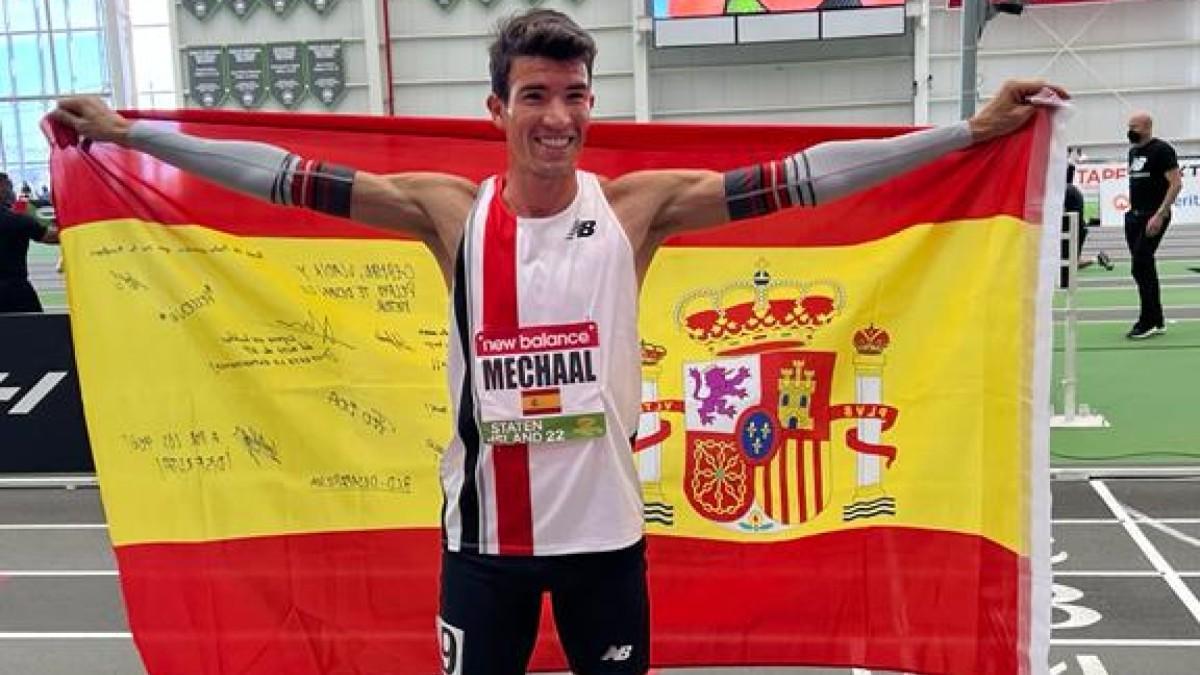 Adel Mechaal batió el récord de Europa en los 3.000 metros