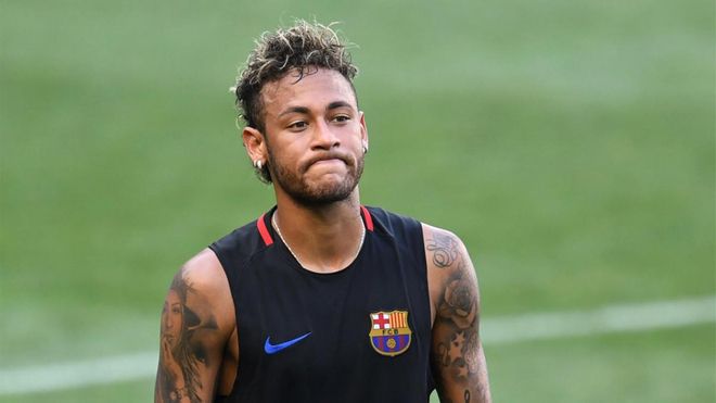 Neymar es el centro del mercado futbolístico de este verano Neymar es el centro del mercado futbolístico de este verano