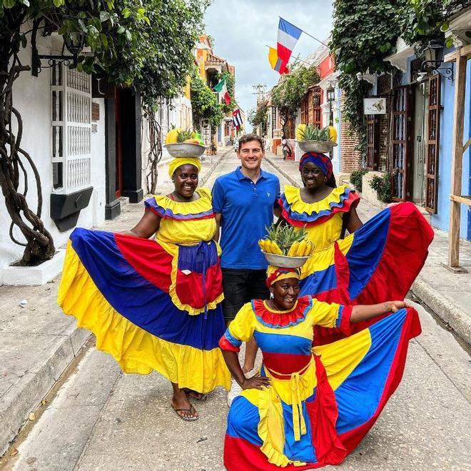Casillas se lo pasa en grande en Colombia