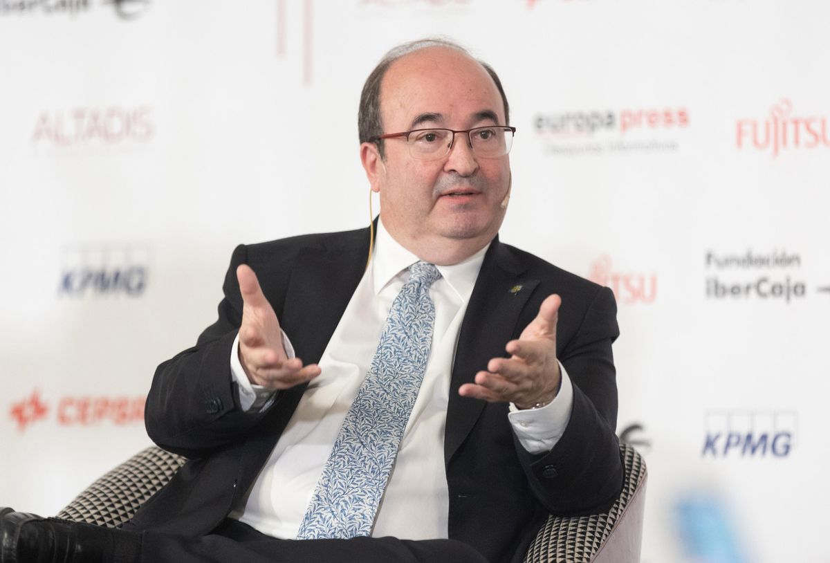 El ministro de Cultura y Deporte, Miquel Iceta, interviene durante un desayuno informativo de Europa Press, en el Hotel Rosewood Villa Magna El ministro de Cultura y Deporte, Miquel Iceta, interviene durante un desayuno informativo de Europa Press, en el Hotel Rosewood Villa Magna