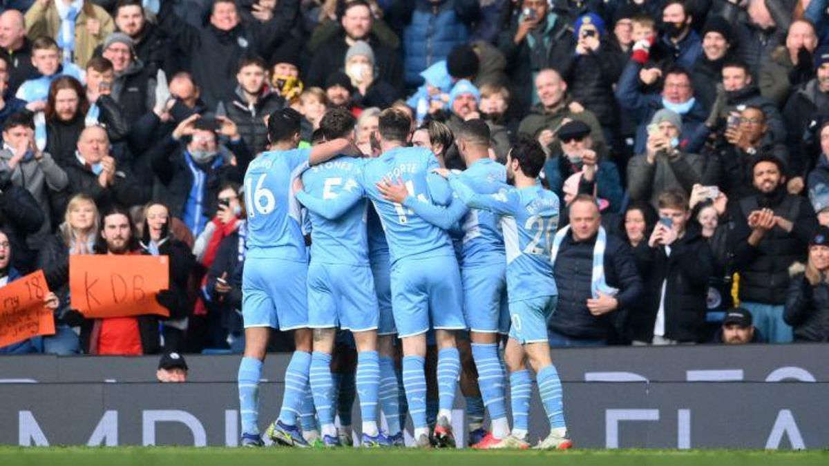 El Manchester City afianzó férreamente su liderato tras derrotar al Chelsea en la última fecha El Manchester City afianzó férreamente su liderato tras derrotar al Chelsea en la última fecha