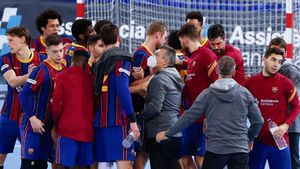 Los jugadores cambian la camiseta del Barça por las de sus selecciones Los jugadores cambian la camiseta del Barça por las de sus selecciones
