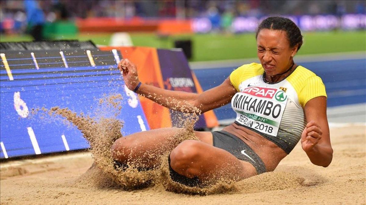 MIhambo se pone en manos de Carl Lewis para mejorar sus marcas MIhambo se pone en manos de Carl Lewis para mejorar sus marcas