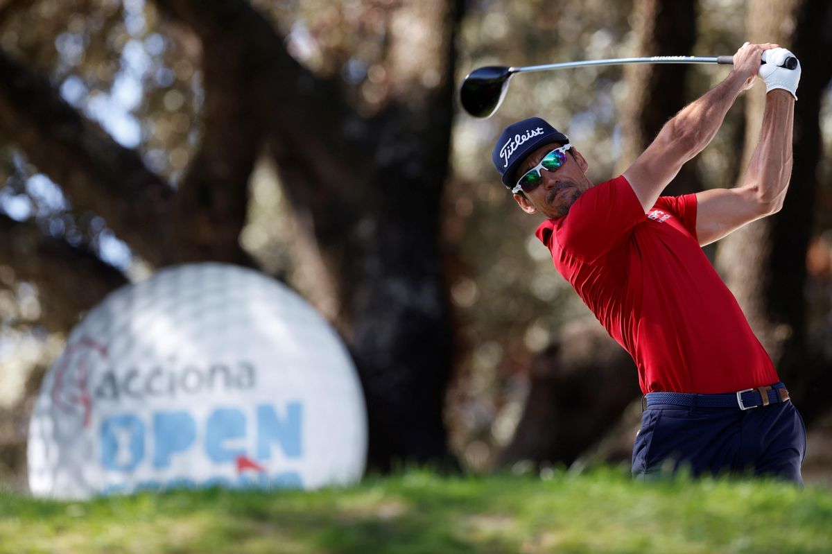 Rafa Cabrera-Bello saldrá con dos golpes de ventaja en la última jornada del Open de España Rafa Cabrera-Bello saldrá con dos golpes de ventaja en la última jornada del Open de España