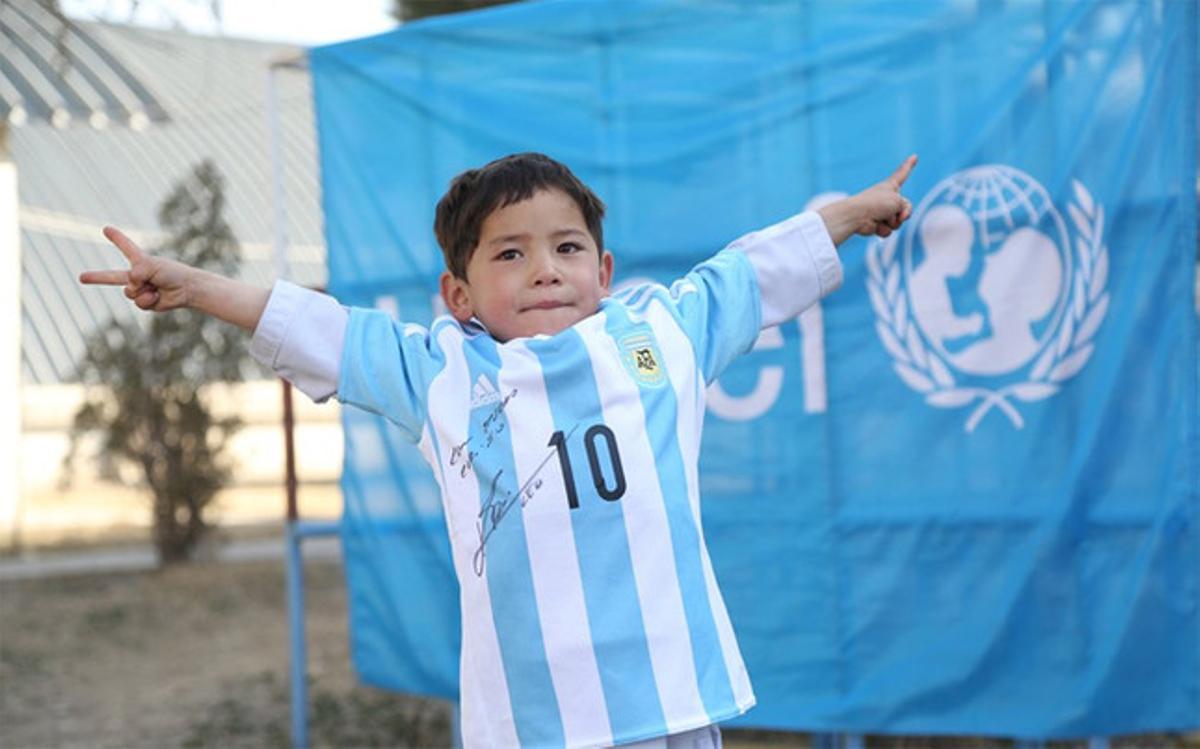 El pequeño Murtaza ya tiene la camiseta de Messi