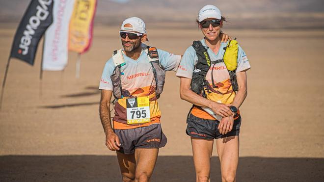 Ragna Debats demuestra por qué la Marathon des Sables es mucho más que una competición de ultra resistencia