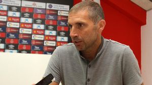 Delfi Geli, entrenador del Girona Delfi Geli, entrenador del Girona