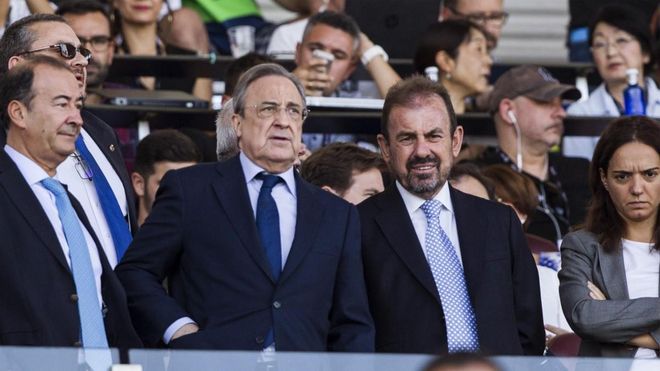 Florentino Pérez, presidente del Real Madrid, y Ángel Torres, presidente del Getafe Florentino Pérez, presidente del Real Madrid, y Ángel Torres, presidente del Getafe