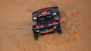 Mattias Ekstrom, con su Audi, en la etapa 13 del Dakar 2023
