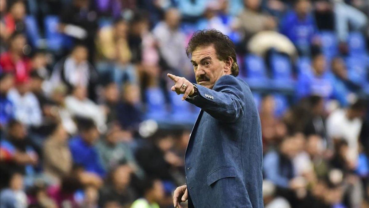 Ricardo Lavolpe no pasa por un buen momento en el Toluca Ricardo Lavolpe no pasa por un buen momento en el Toluca