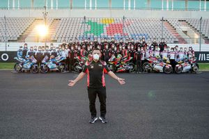 Gresini y su equipos en el Mundial Gresini y su equipos en el Mundial
