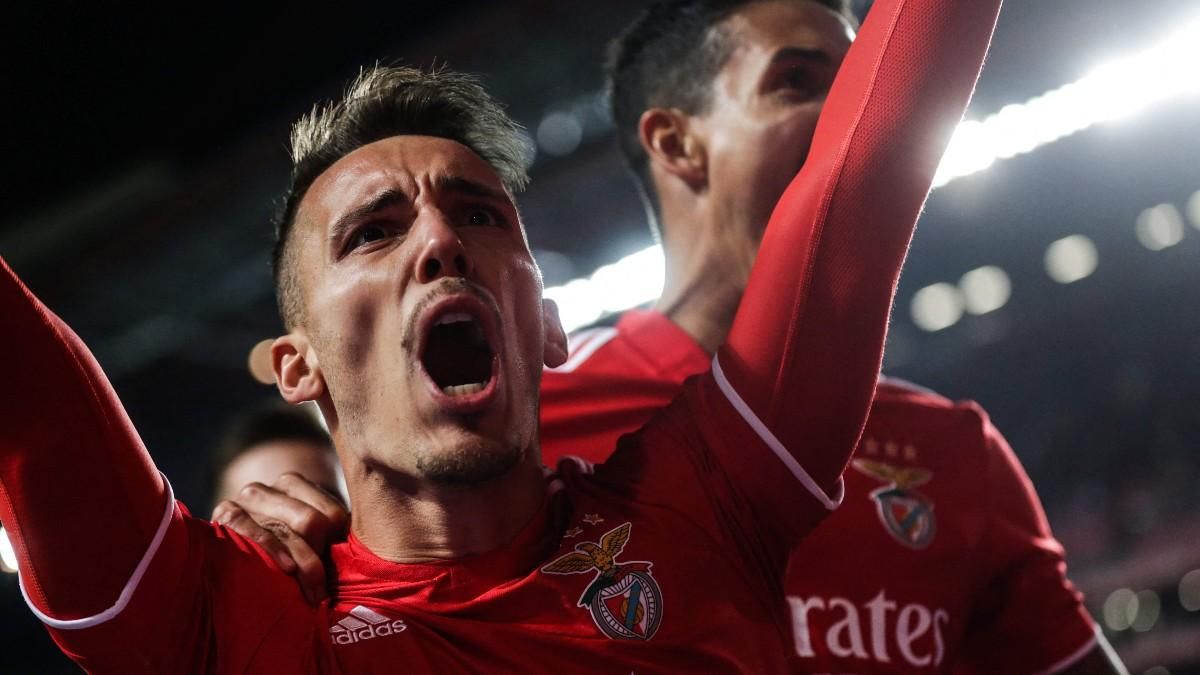 Alejandro Grimaldo celebrando un gol con el Benfica en 2021 Alejandro Grimaldo celebrando un gol con el Benfica en 2021