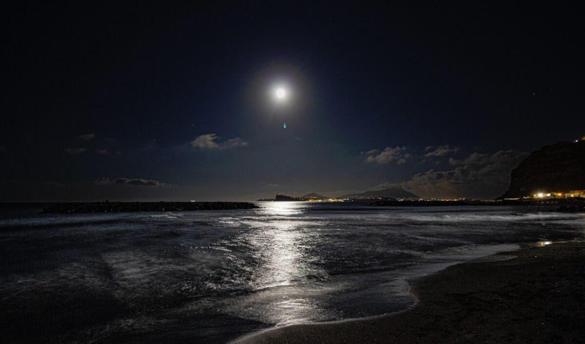 El cambio climático y la órbita de la Luna causarán en 2030 más inundaciones costeras El cambio climático y la órbita de la Luna causarán en 2030 más inundaciones costeras