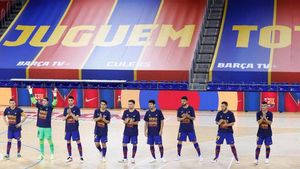 Los jugadores del Barça saltaron a la pista con camisetas de apoyo a Sergio Lozano Los jugadores del Barça saltaron a la pista con camisetas de apoyo a Sergio Lozano