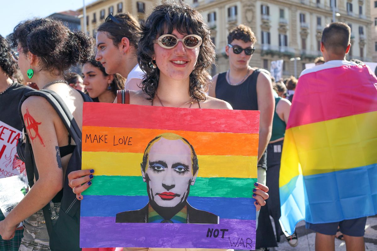 Archivo - Imagen de Vladimir Putin en la manifestación del orgullo gay en Nápoles Archivo - Imagen de Vladimir Putin en la manifestación del orgullo gay en Nápoles